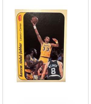 1986-87 Fleer Sticker Set-Break # 1 Kareem Abdul-Jabbar NM-MT OR BETTER